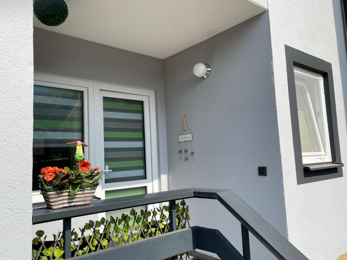 Wehr Orchidee Apartment Bagian luar foto